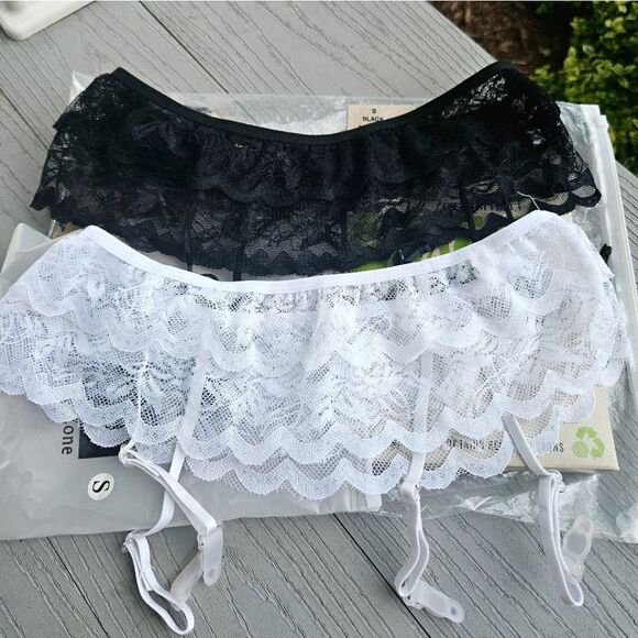 Hose tights thigh high and garter lingerie bundle Like New - New - Picture 7 of 9